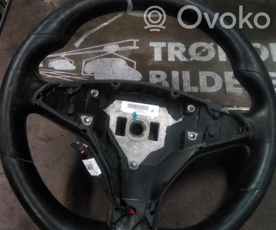 Vairas   100527900D,100527900D