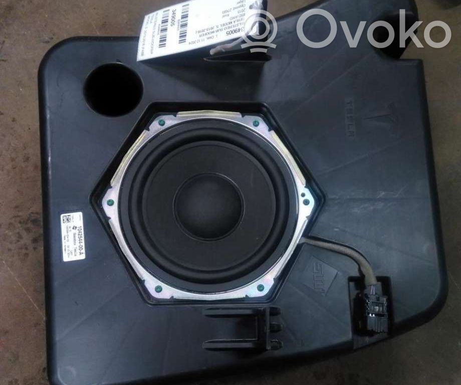 Tesla Model S Altavoz subwoofer 