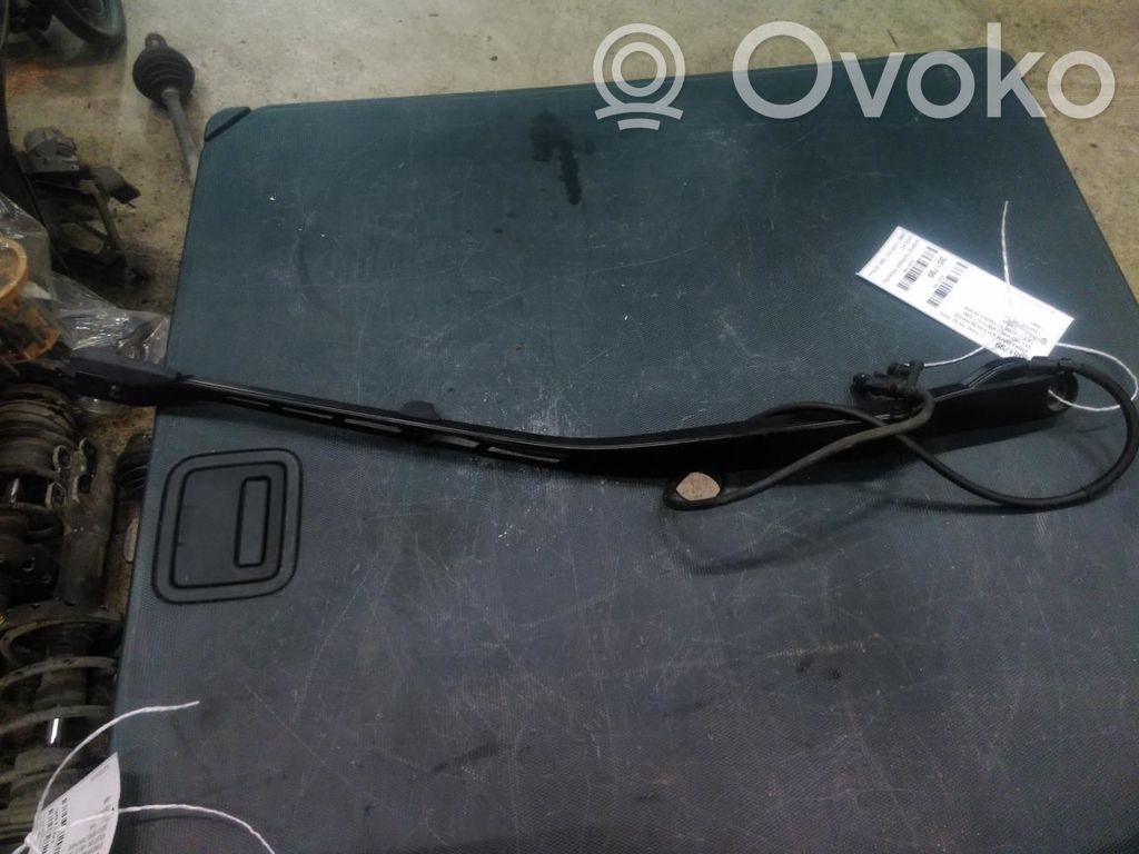 Volvo S90, V90 Braccio della spazzola tergicristallo anteriore