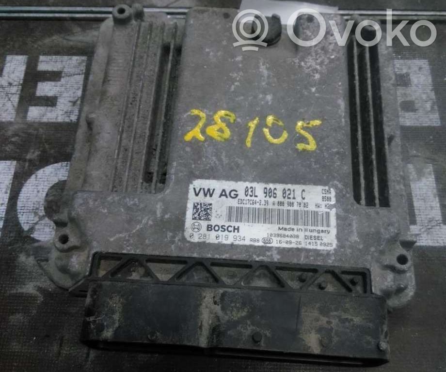 Komputer / Sterownik ECU silnika   03L906021C,03L906021C