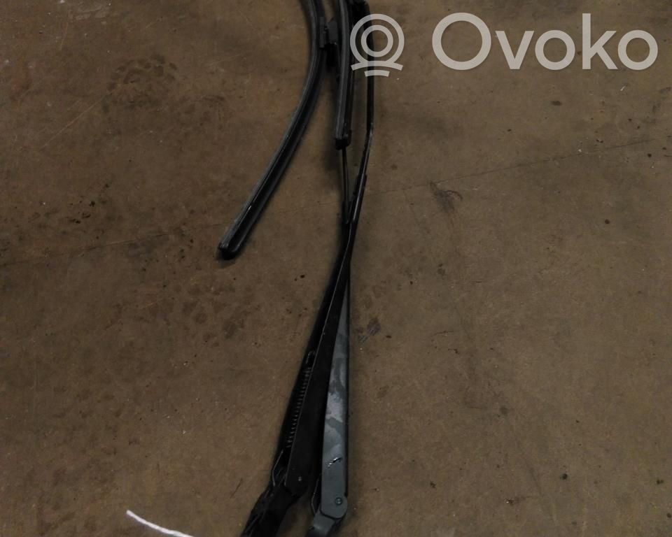 Peugeot Boxer Braccio della spazzola tergicristallo anteriore 