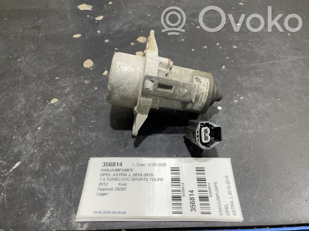 Opel Astra J Bomba de vacío 