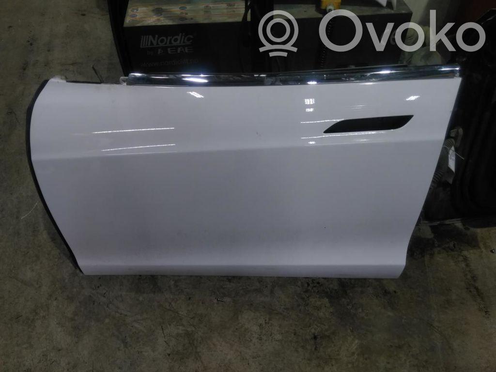 Tesla Model S Ușă față 