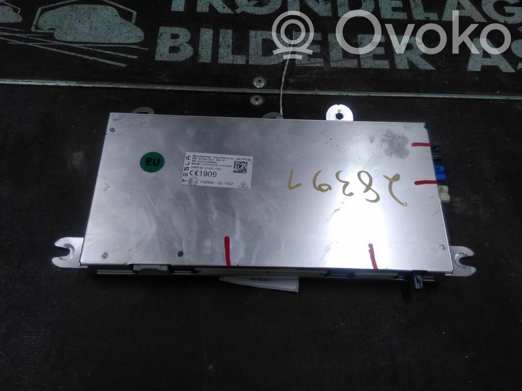 Tesla Model X Central body control module 