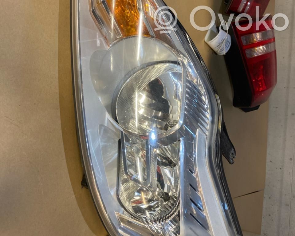 Ford Focus Headlight/headlamp 