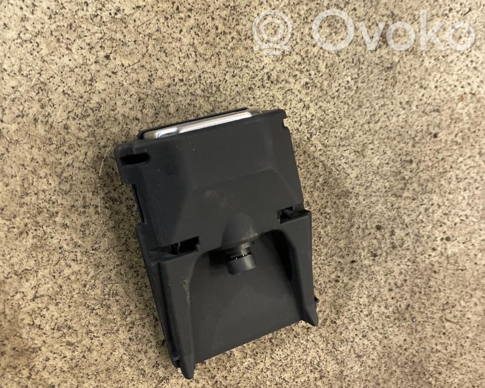 Hyundai Kona I Suport senzor parcare față (PDC)