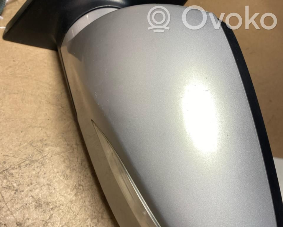 Hyundai ix35 Elektryczne lusterko boczne drzwi przednich 