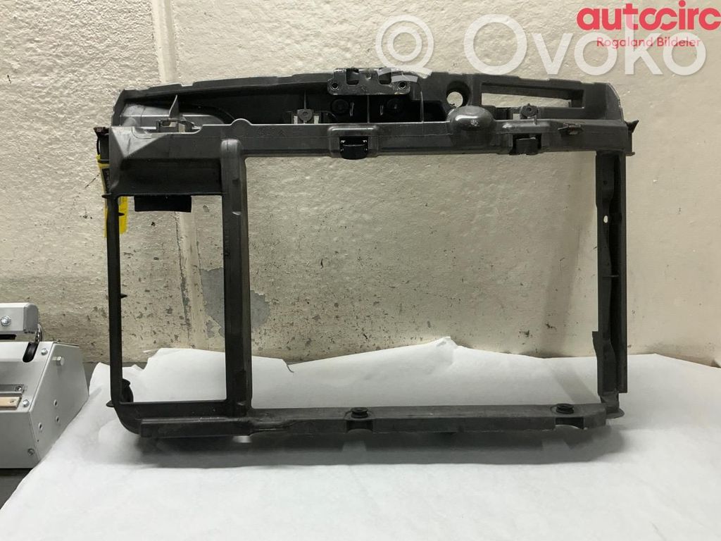 Peugeot 208 I Pannello di supporto del radiatore 