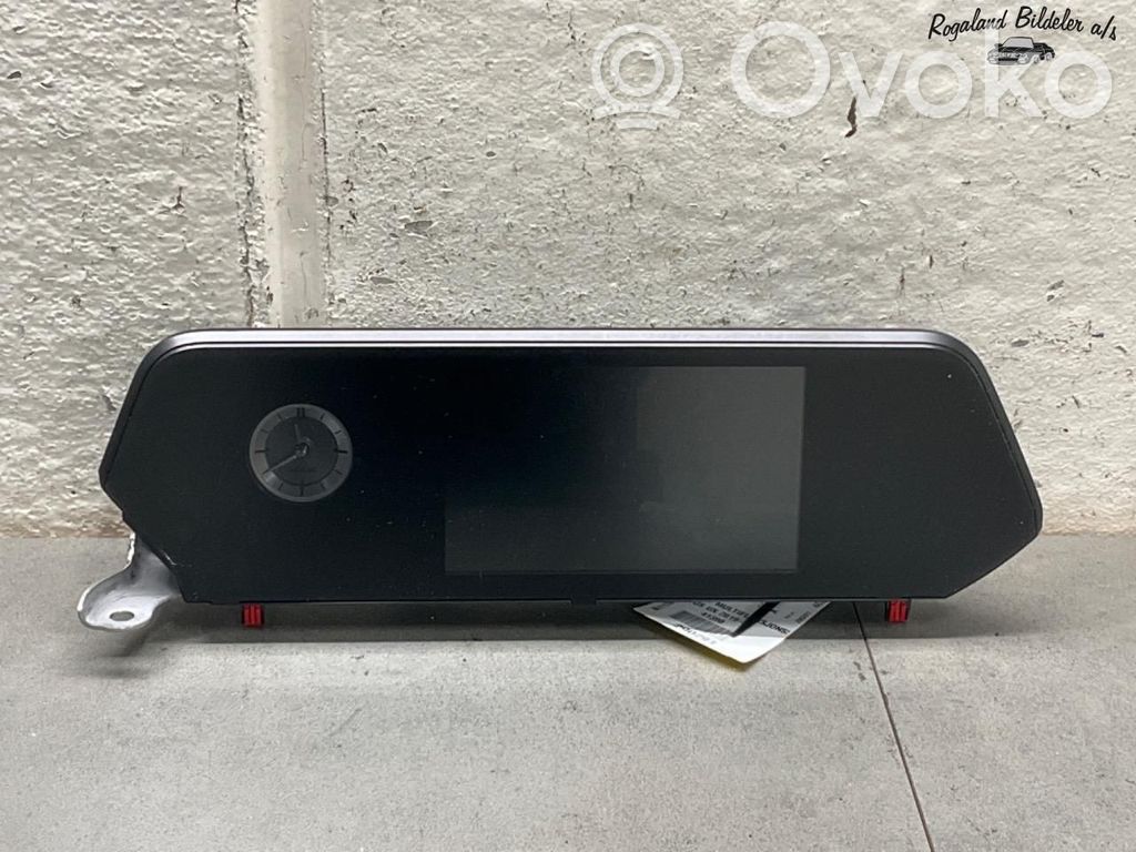 Lexus UX Head unit multimedia control 