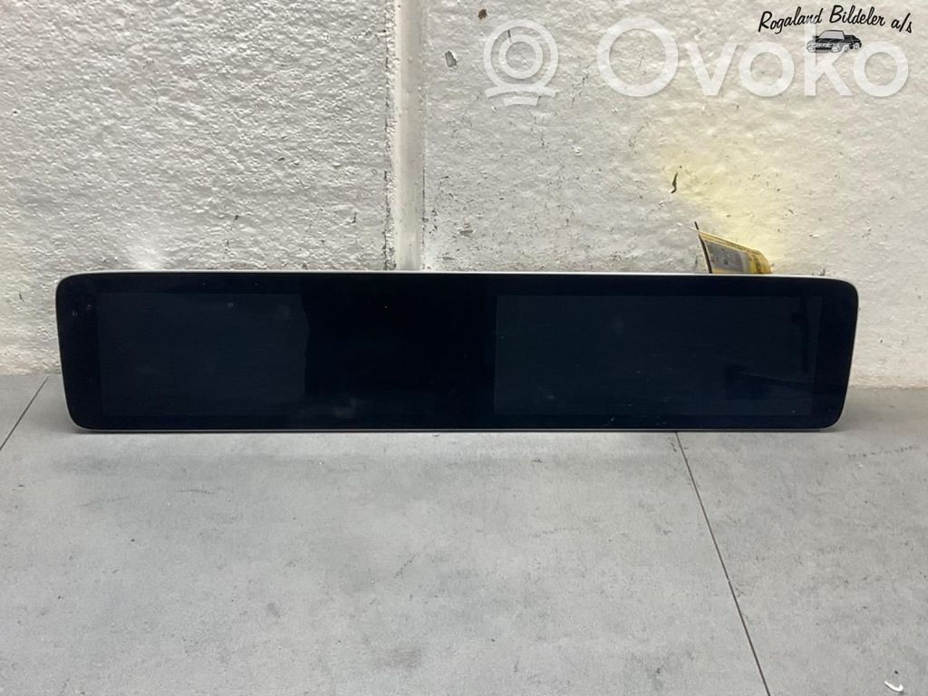 Mercedes-Benz E W213 Panel radia 