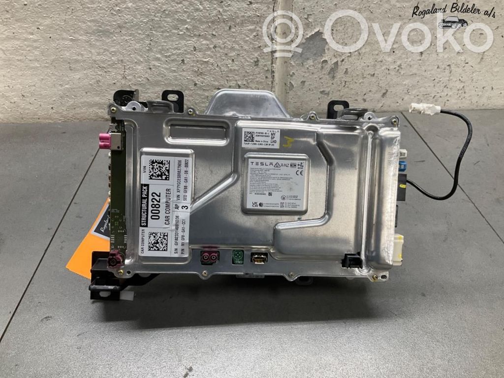 Tesla Model Y HiFi Audio sound control unit 