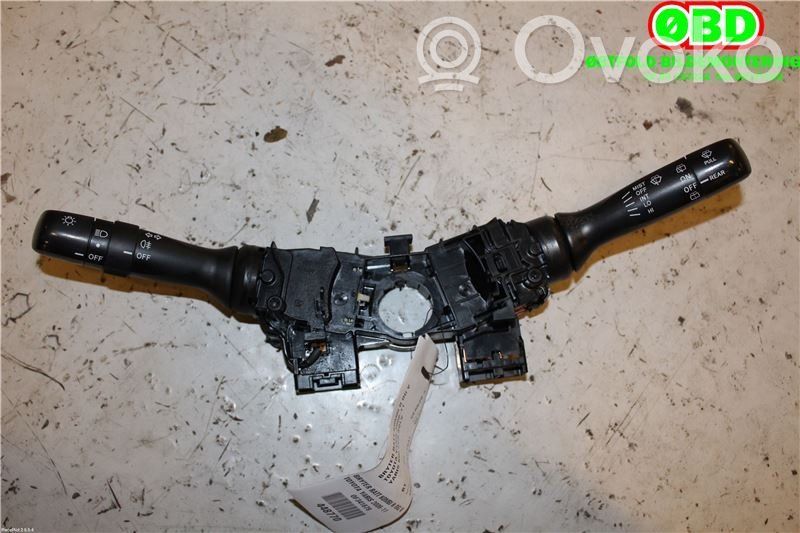 Toyota Yaris Comutator/buton multifuncțional 
