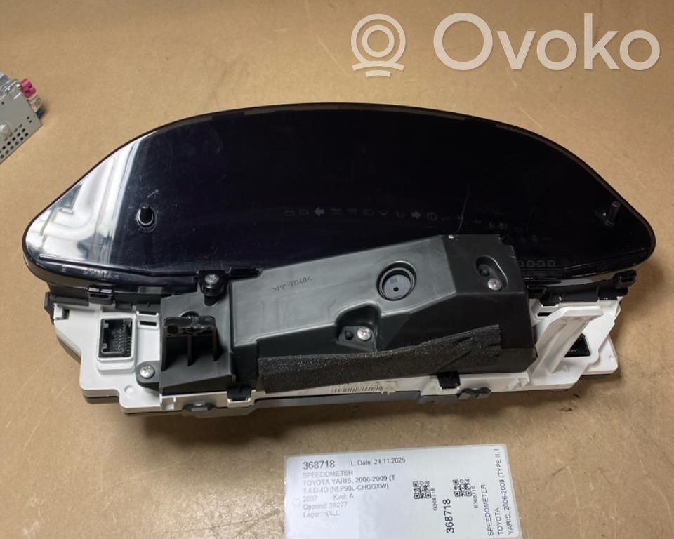 Toyota Yaris Licznik / Prędkościomierz