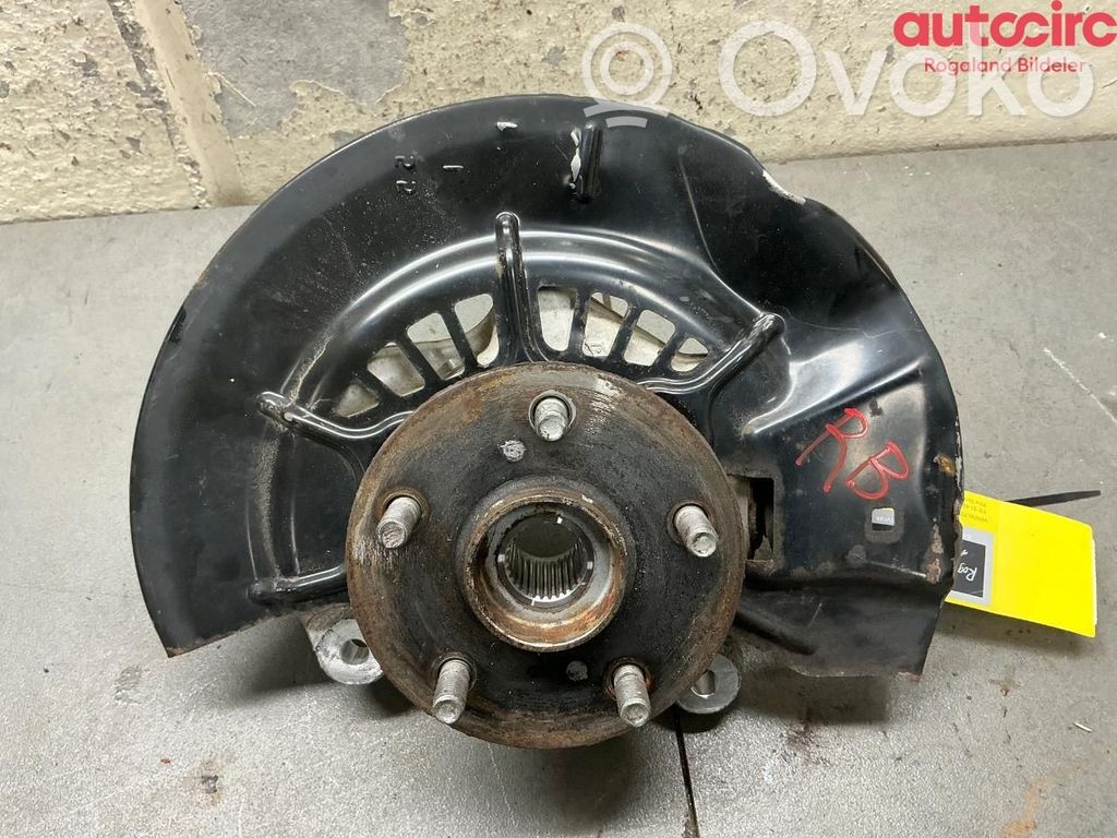 Suzuki Across Fuzetă butuc roată față 
