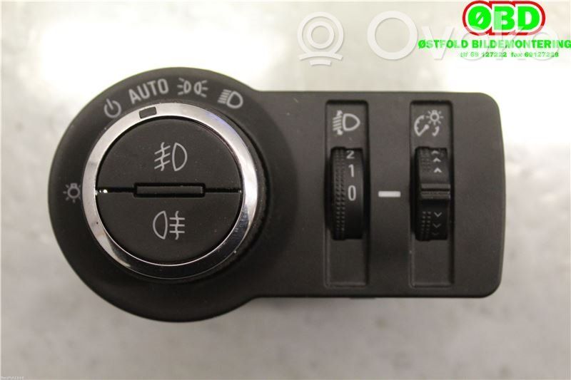 Chevrolet Trax Light switch 