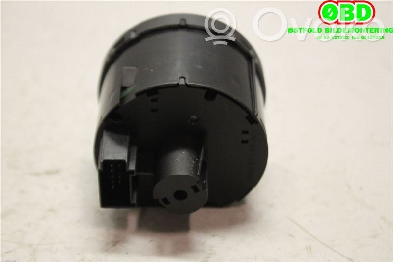 Volkswagen Golf VI Interruptor de luz 