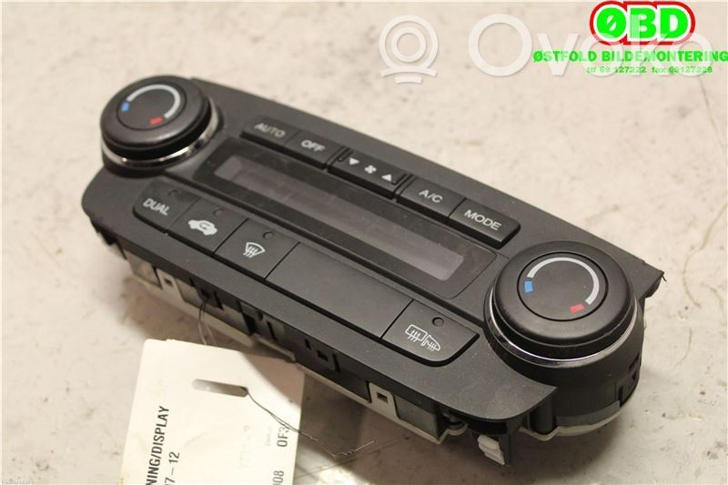 Honda CR-V Climate control/heater control trim 