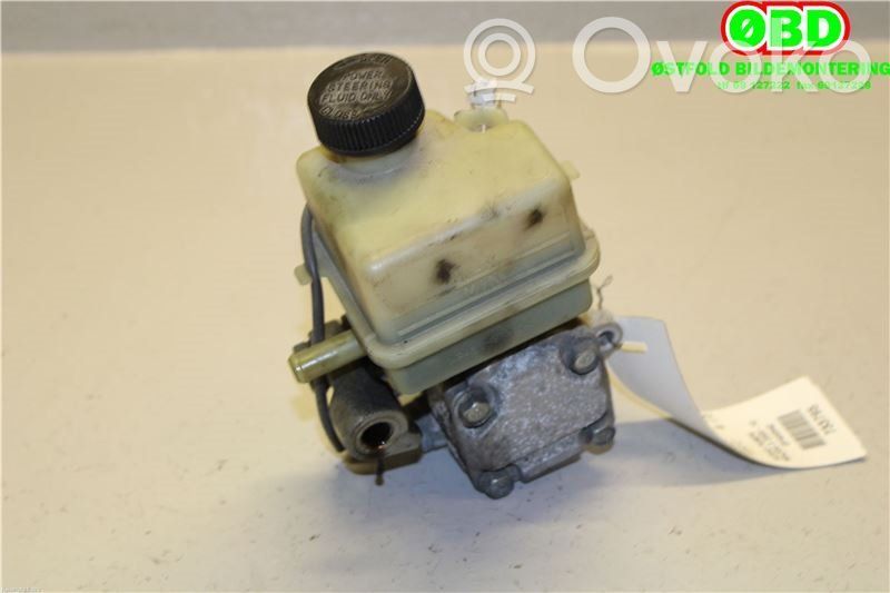 Mazda 5 Power steering pump 