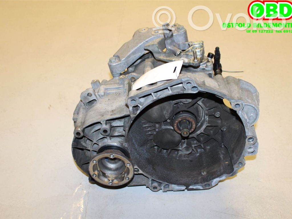 Volkswagen PASSAT B6 Scatola del cambio manuale a 6 velocità 