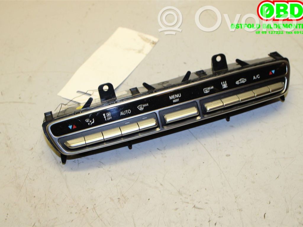 Mercedes-Benz C W205 Console centrale, commande chauffage/clim