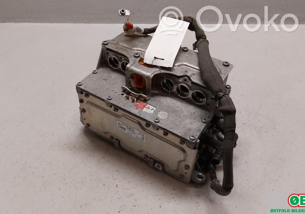 Volkswagen PASSAT B8 Convertitore di tensione inverter