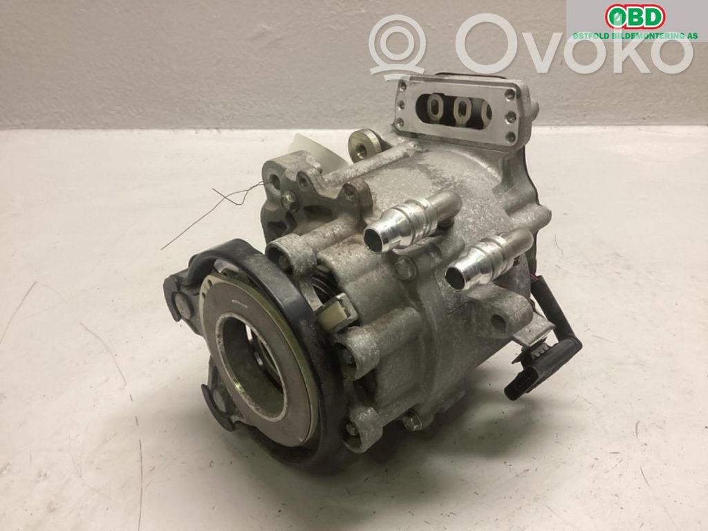 BMW 2 F22 F23 Generator/alternator 