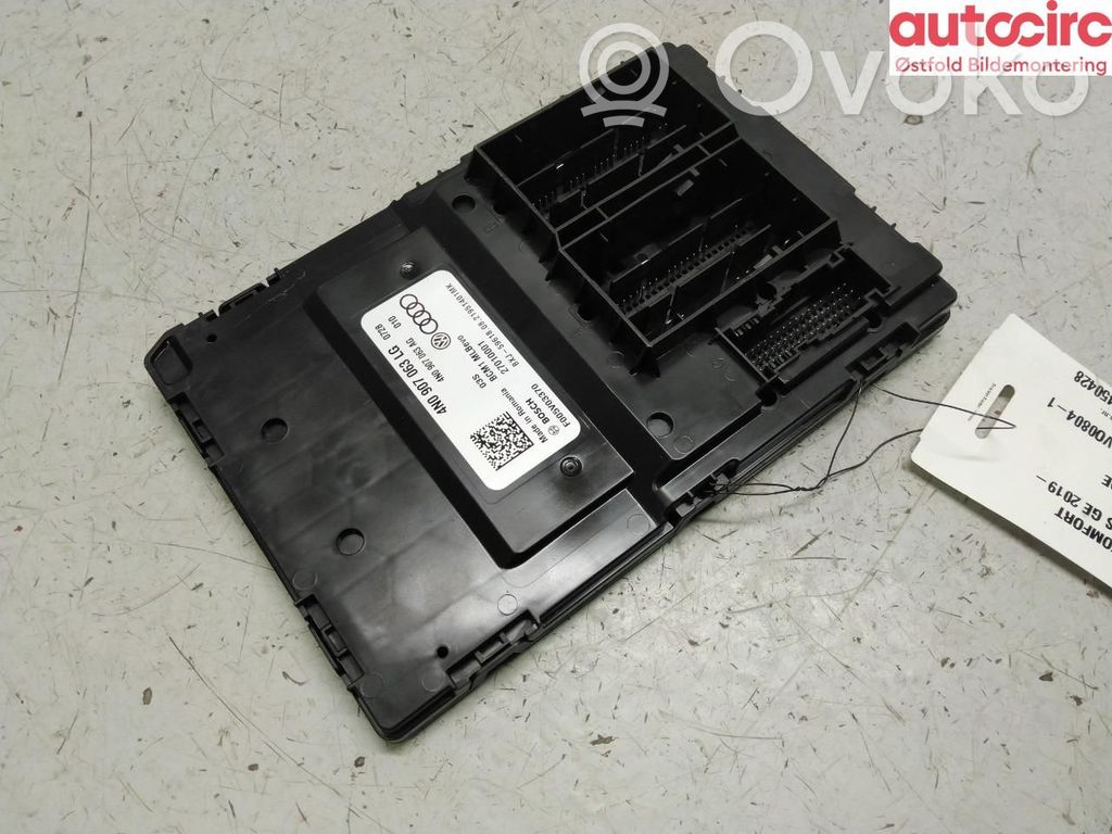 Audi e-tron Central body control module 