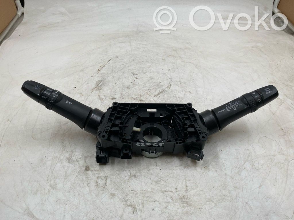 Peugeot 4008 Interruptor de control multifunción 