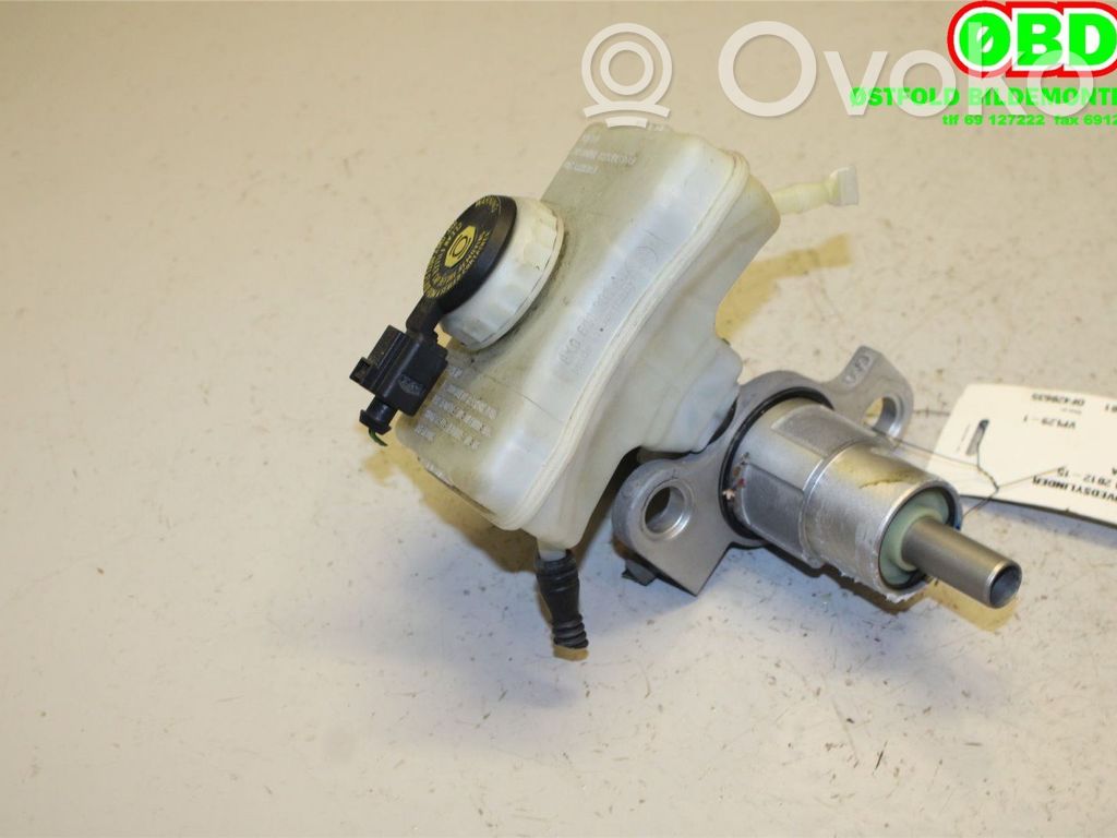 Audi A4 S4 B8 8K Hauptbremszylinder 