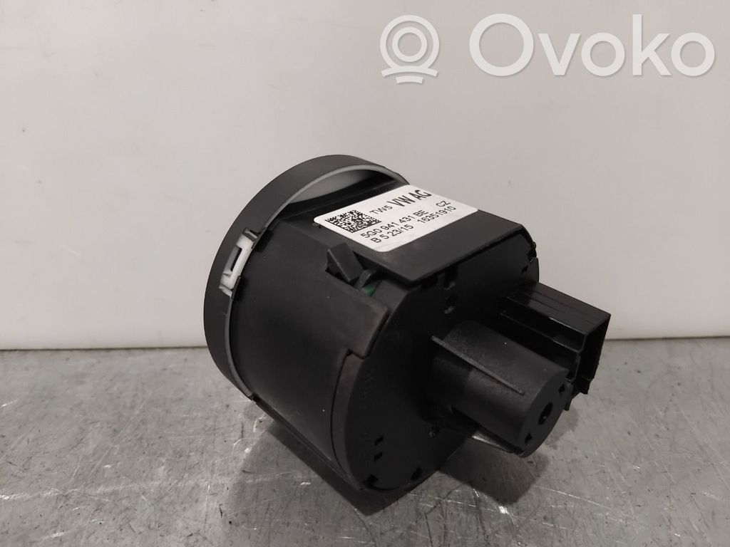 Volkswagen e-Golf Lichtschalter