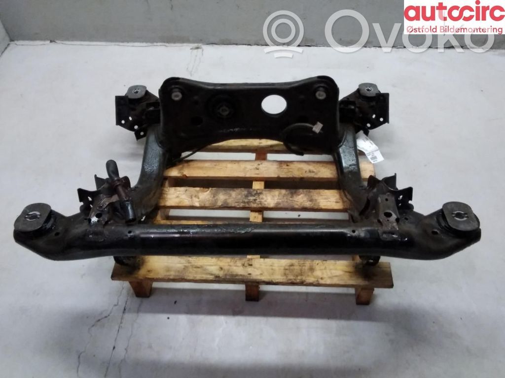 XPeng P7 Cadru auxiliar spate 
