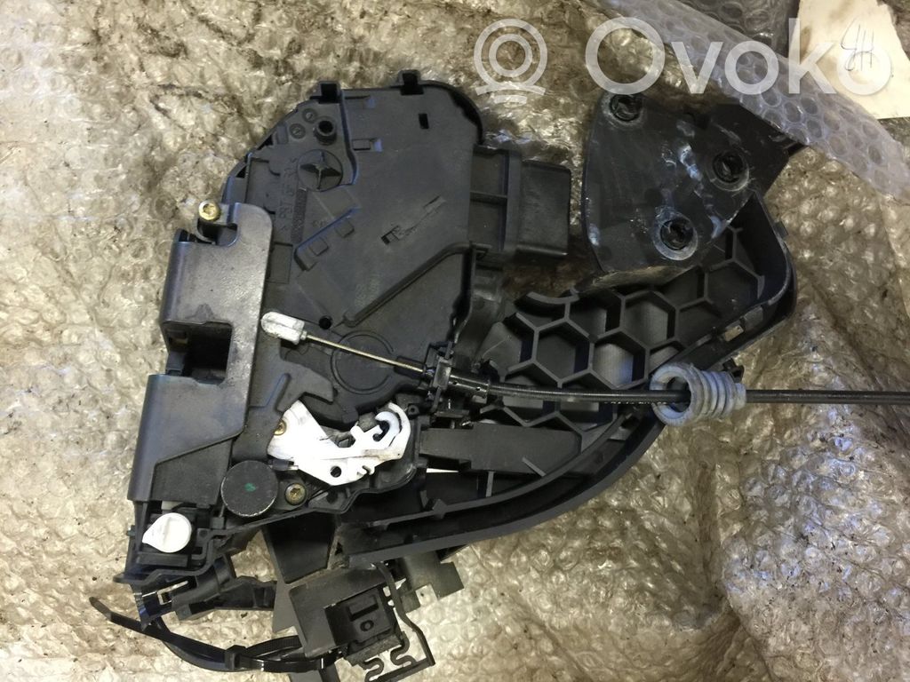 Volvo V50 Priekinė durų spyna 