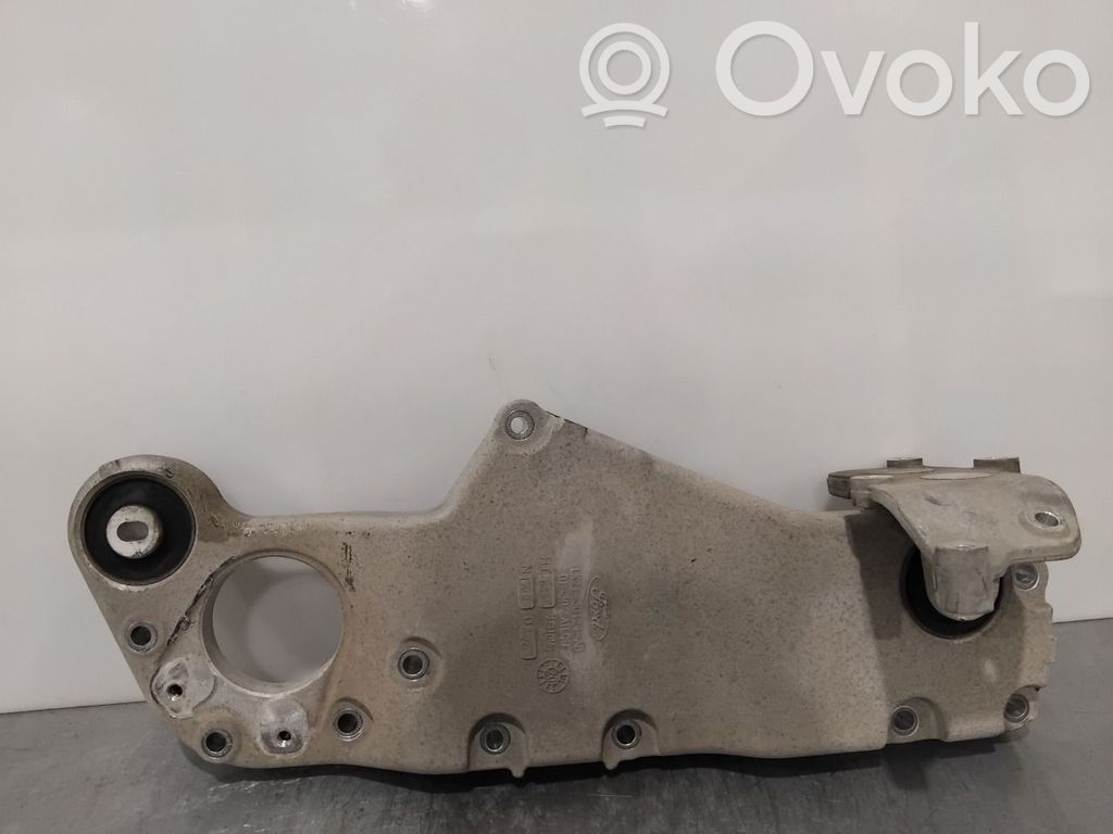 Engine mount bracket   2385687,LK213D124AB,LK213D124AB,2385687,LK213D124AB