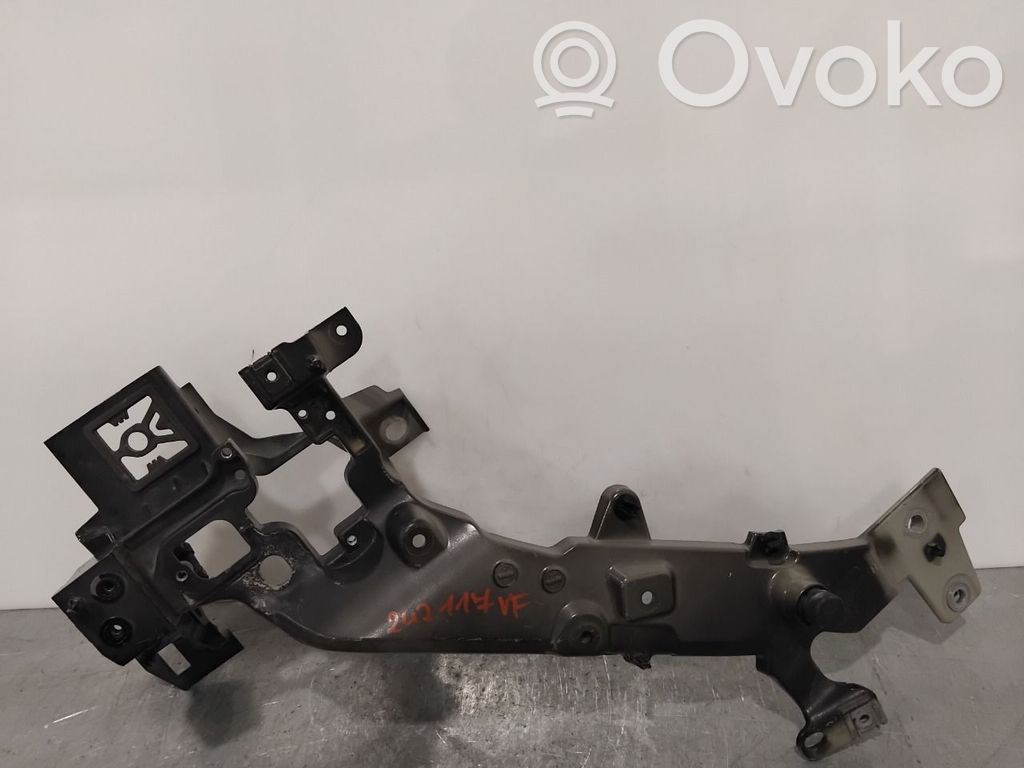 Polestar 2 Halterung Scheinwerfer 