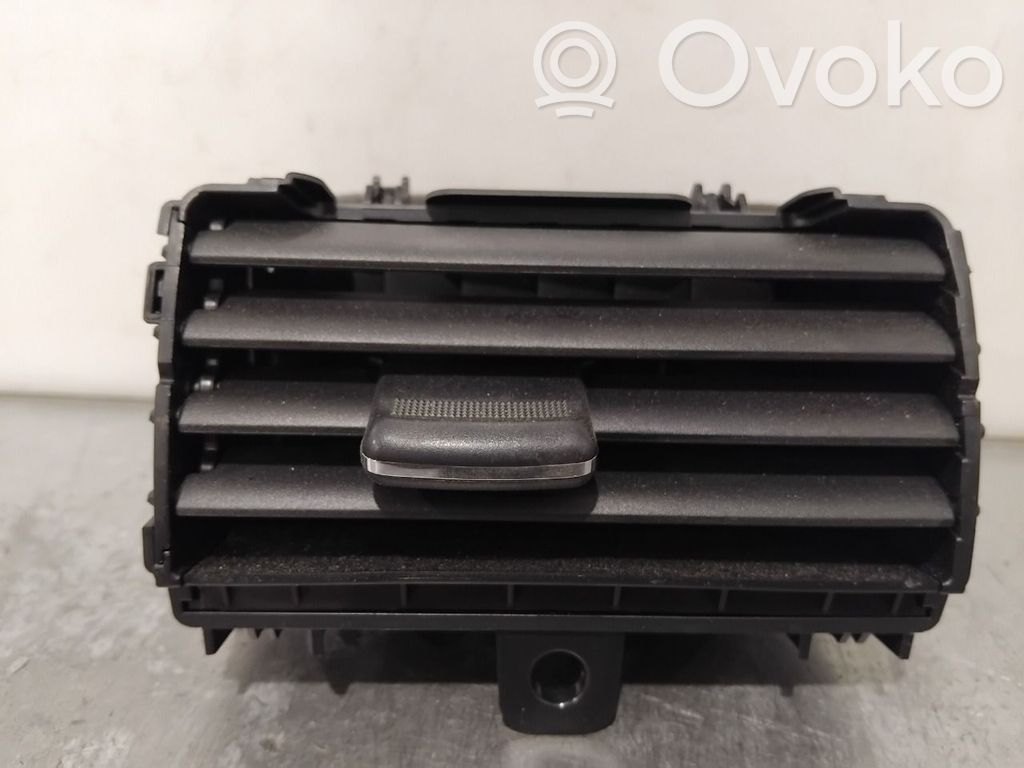 Grille d'aération centrale   8030A205,8030A205,8030A205,8030A205