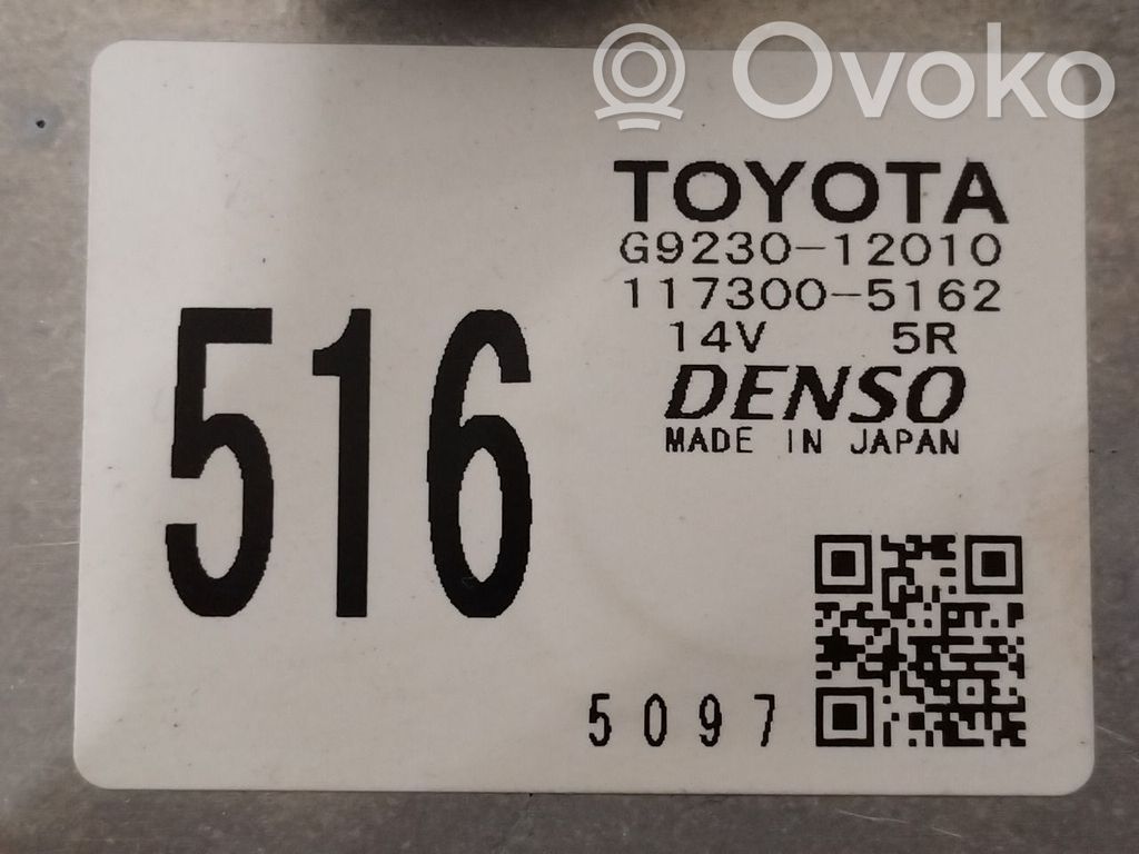 Toyota Auris E180 Kale ventilateur de radiateur refroidissement moteur 