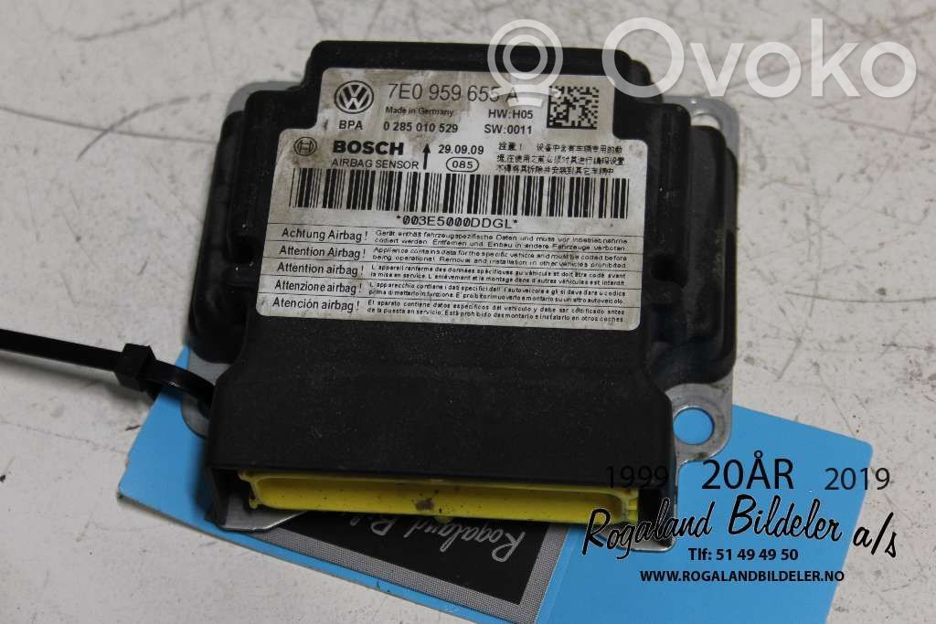 Volkswagen Transporter - Caravelle T5 Airbag control unit/module 