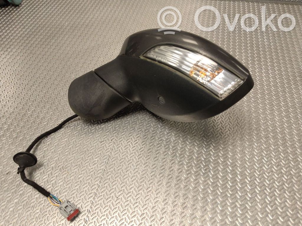 Ford Fiesta Elektryczne lusterko boczne drzwi przednich 