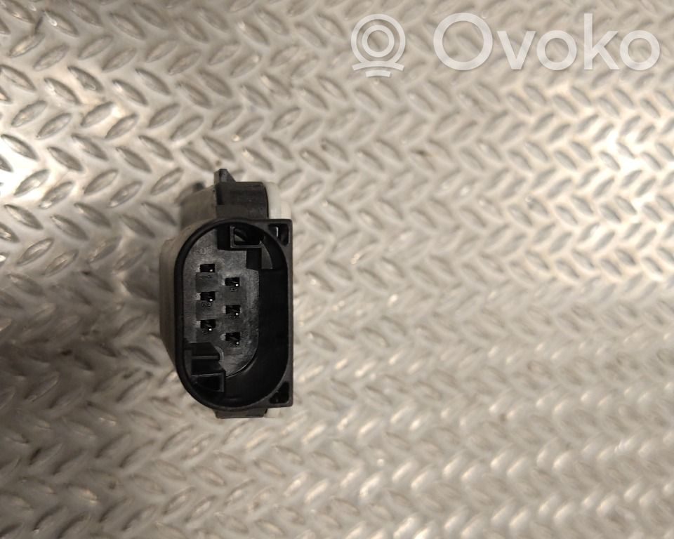 Volvo EX30 Avaimettoman käytön ohjainlaite/moduuli