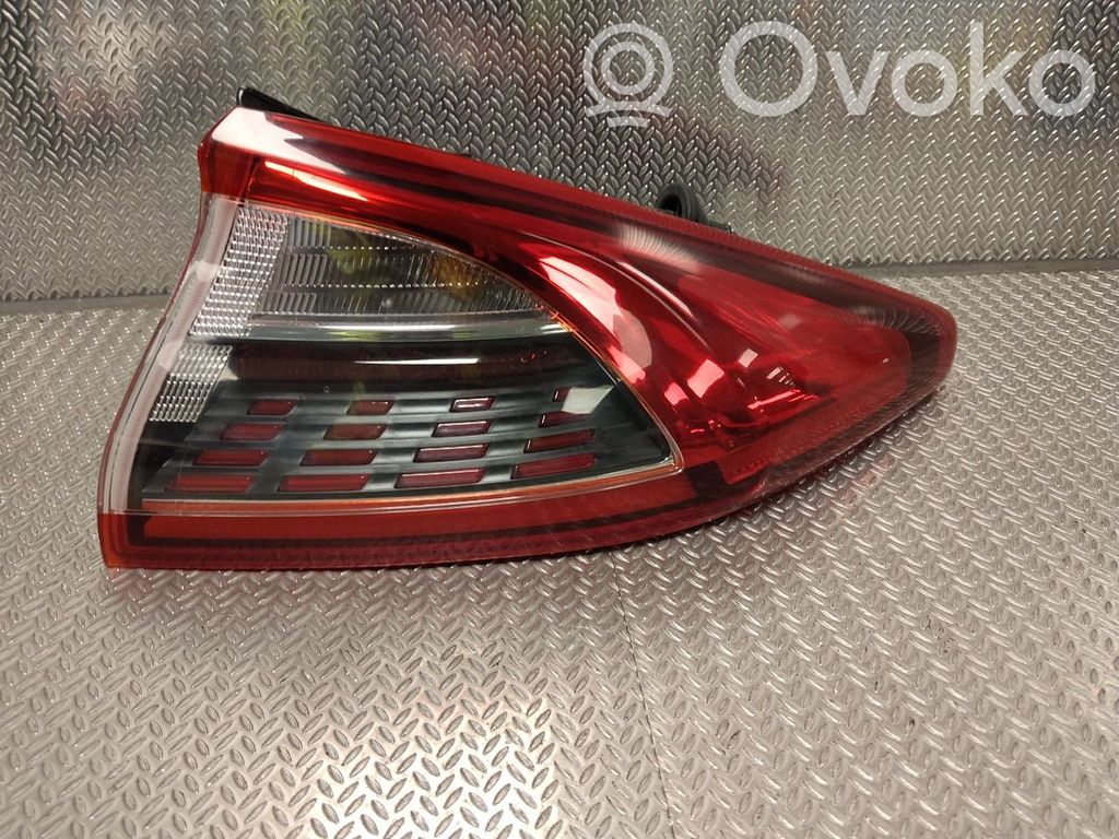 Hyundai Ioniq Luci posteriori