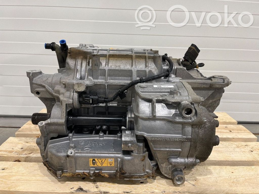 Mercedes-Benz EQA motor de coche eléctrico 