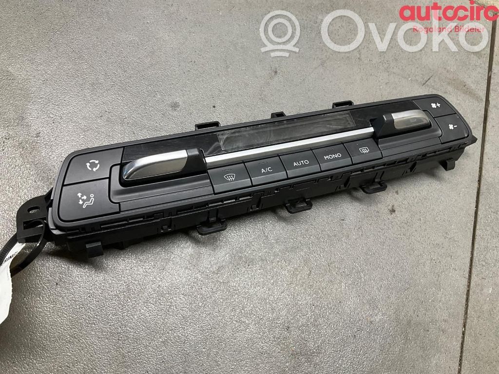 Opel Combo E Climate control/heater control trim 