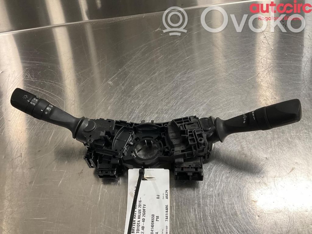 Toyota Hilux (AN120, AN130) Interruttore/pulsante di controllo multifunzione 