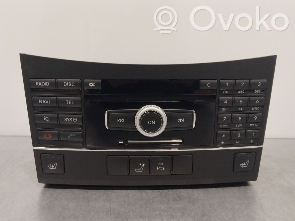 Mercedes-Benz E W212 Unité principale radio / CD / DVD / GPS 