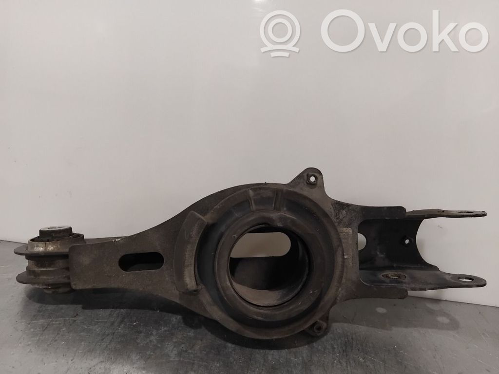 MG MG4 ev Querlenker hinten 