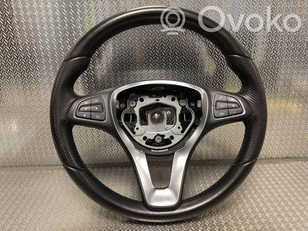 Mercedes-Benz CLA C117 X117 W117 Lenkrad 