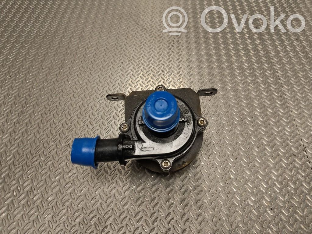 Vesipumppu   2850532,LJ938C590PC,2850532,LJ938C590PC