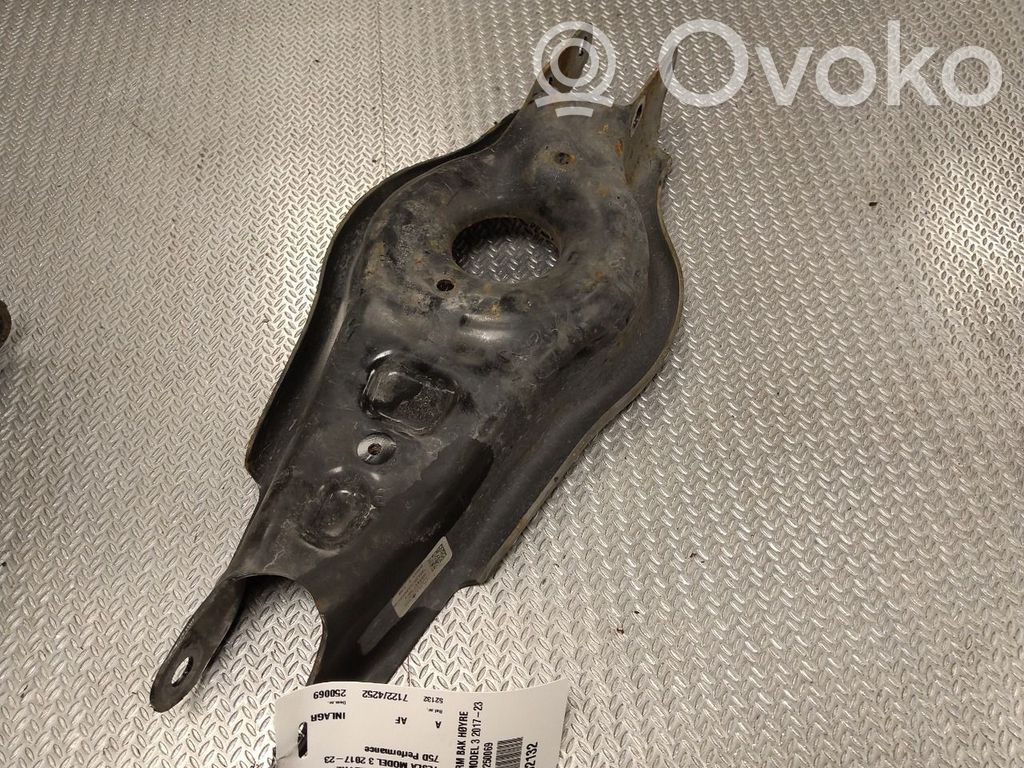 Svira   104445100F,104445100F