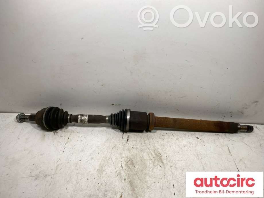 Ford Focus Priekinis pusašis 