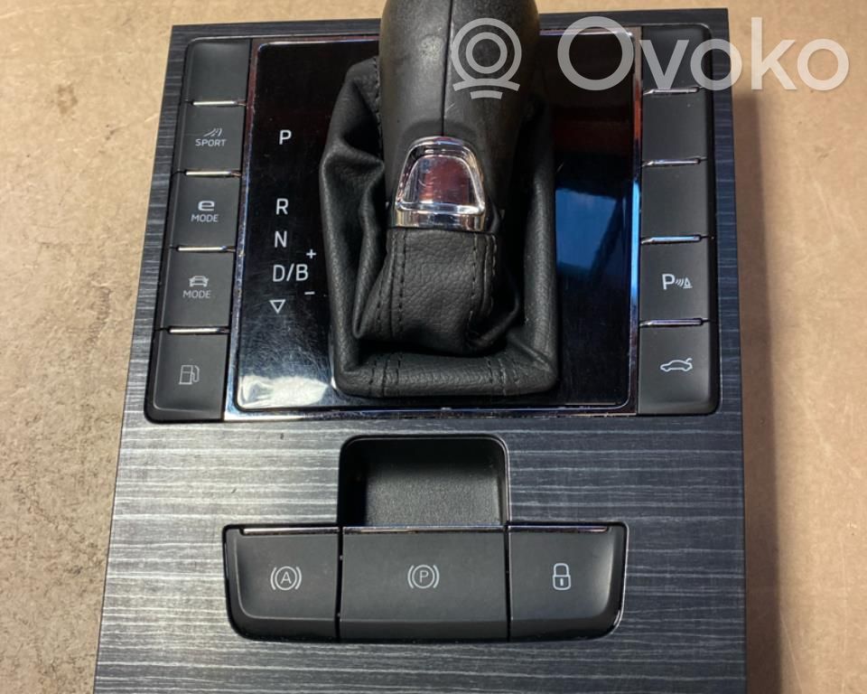 Skoda Superb B8 (3V) Gear selector 